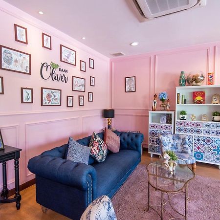 Baan Oliver Srinakarin Bangkok Exteriör bild