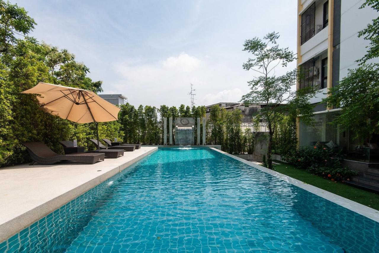 Baan Oliver Srinakarin Bangkok Exteriör bild
